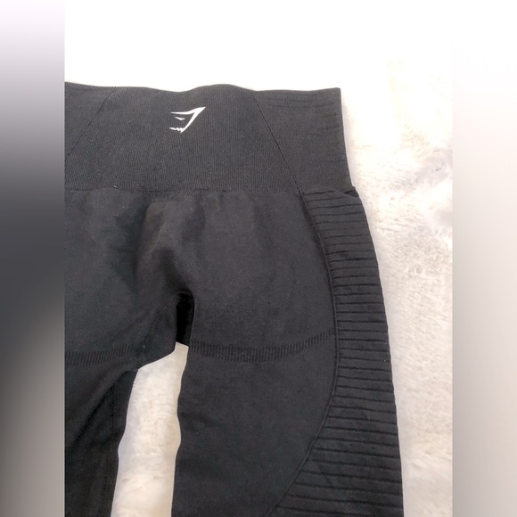 Gymshark Black Seamless Leggings with Stitching Design - Picture 9 of 15